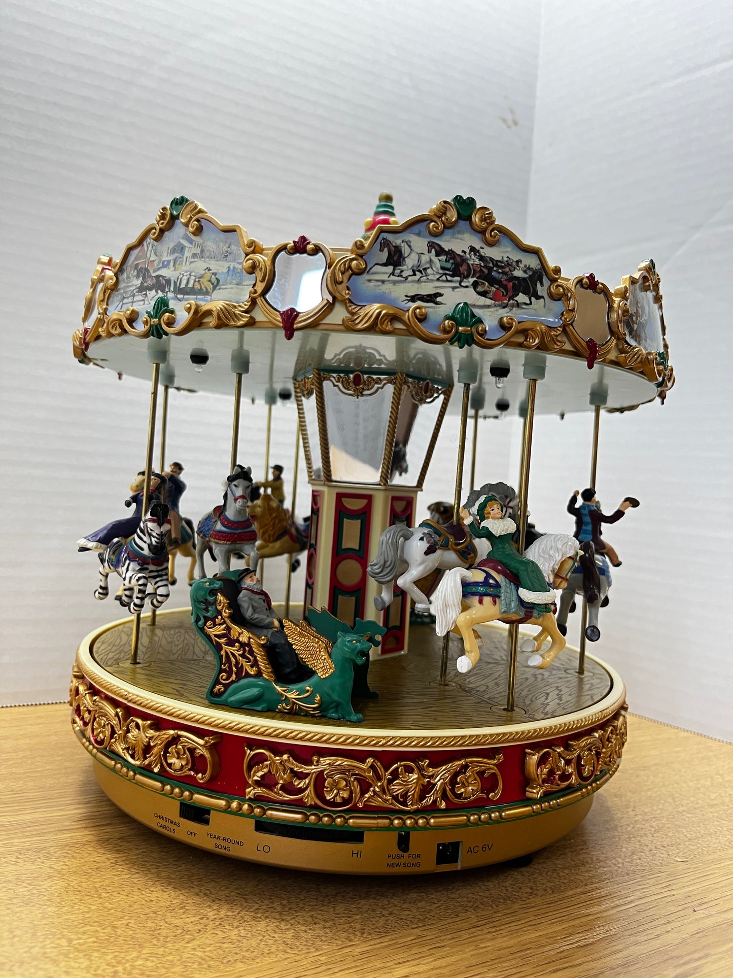 1997 Vintage Mr Christmas Holiday Around The Carousel Plays 30 Songs Animated