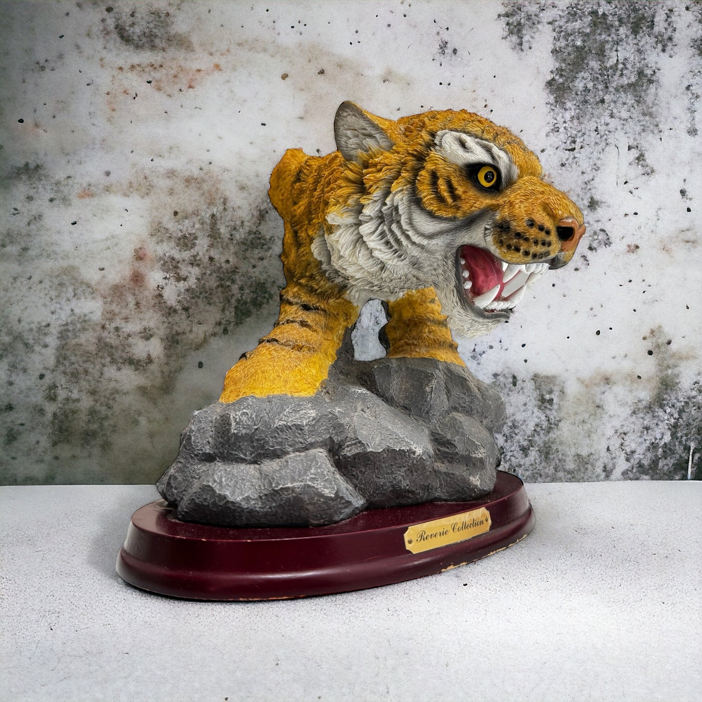 Rare Vintage Bengal Tiger Statue Reverie Collection 10"