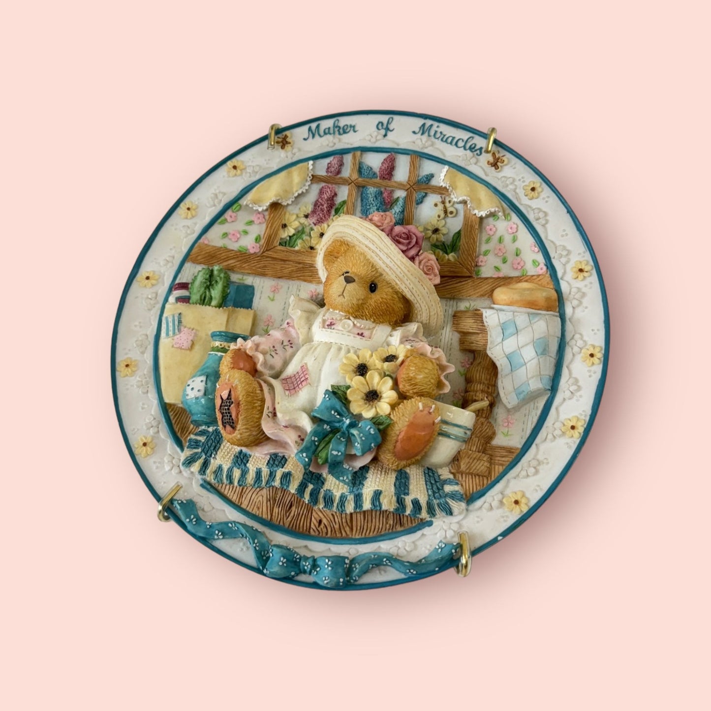 1997 Maker of Miracles Mom Sitting In Kitchen Plate Cherished Teddies 303046