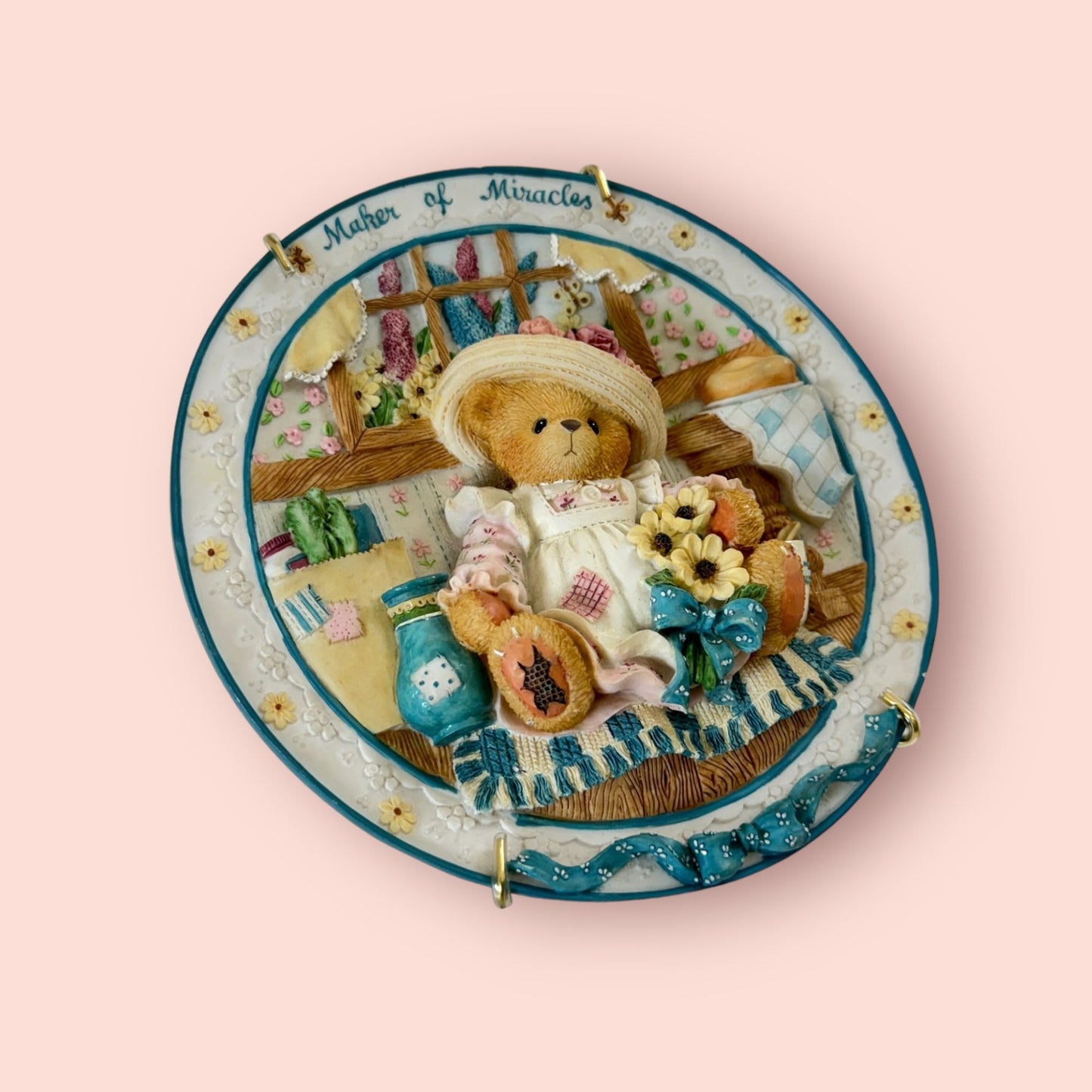 1997 Maker of Miracles Mom Sitting In Kitchen Plate Cherished Teddies 303046