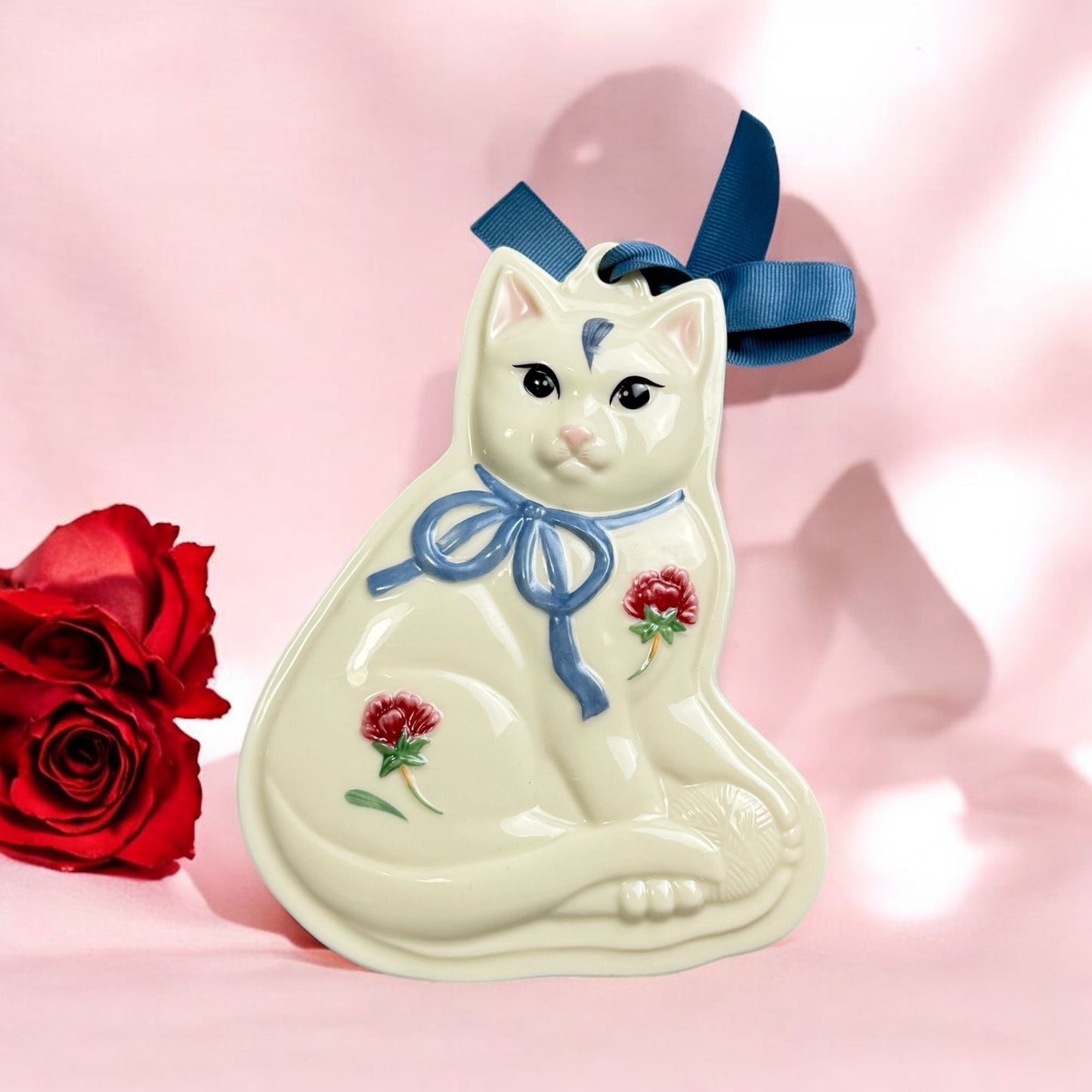 Lenox Kitten Cat Poppies design from the Blue Barnyard Collection